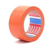 Ruban adhésif tesa de construction orange pour plâtrage, crépissage et masquage. Référence tesa 4843.